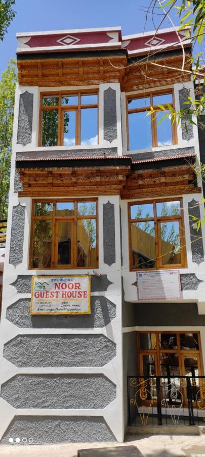 Noor Guest House เลห์ ภายนอก รูปภาพ