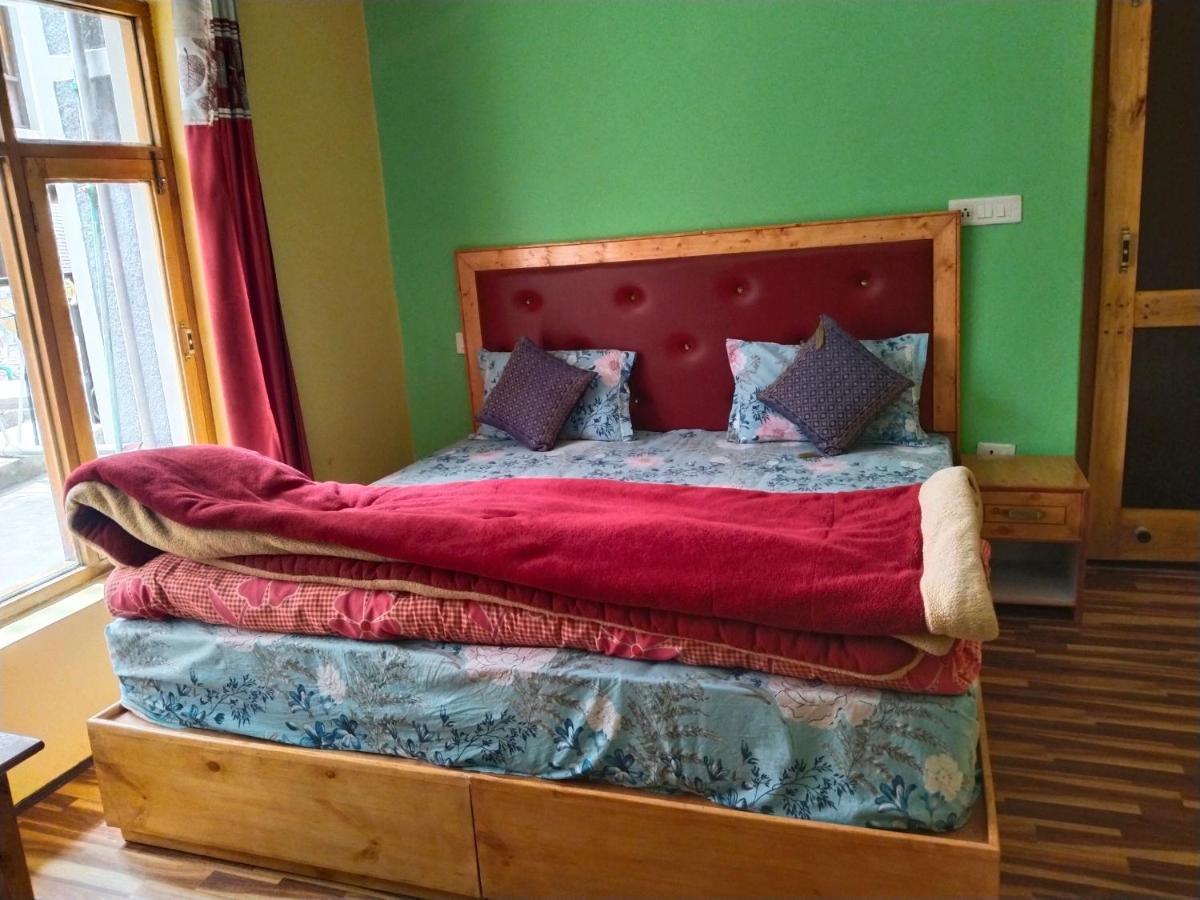 Noor Guest House เลห์ ภายนอก รูปภาพ
