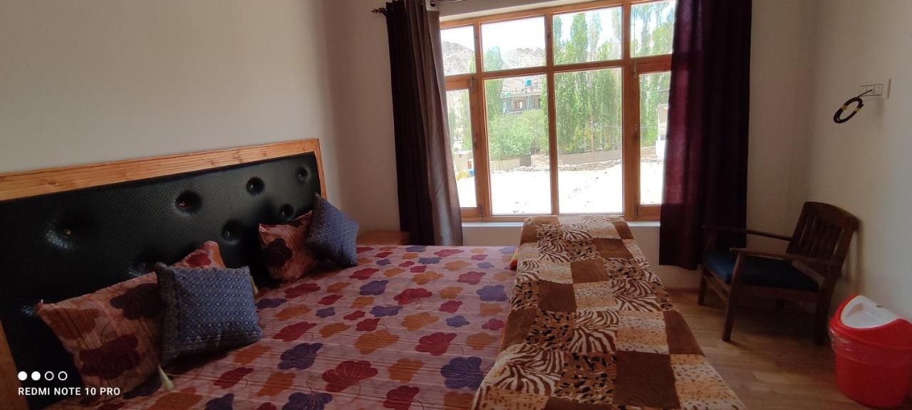 Noor Guest House เลห์ ภายนอก รูปภาพ